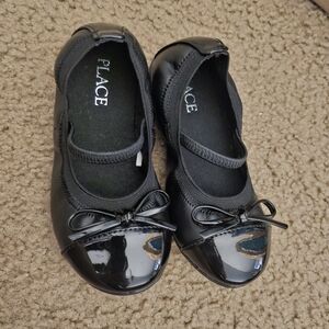Place Shiny Black Kids Dress Shoes
